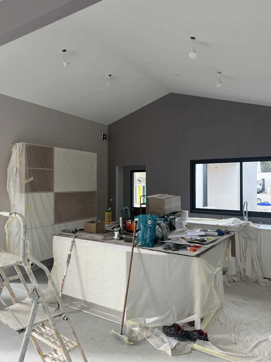 Réalisation de peinture de plafond près de Nantes